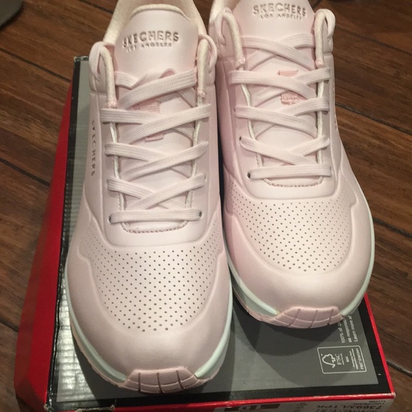 Like New Condition Skechers Sneakers - Picture 3 of 10